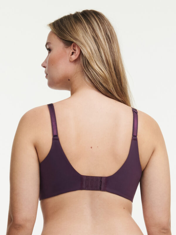 Chantelle Norah Chic covering molded bra