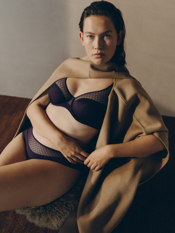 Chantelle Norah Chic covering molded bra