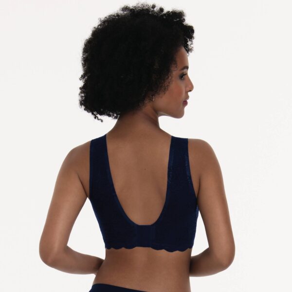 Anita Essentials Lace bralette with cups