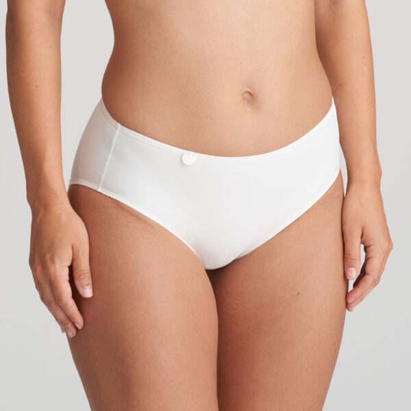 L'Aventure Tom full briefs