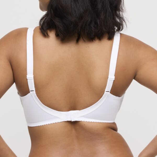 MADISON white full cup bra