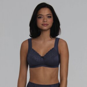 Anita Havanna support bra