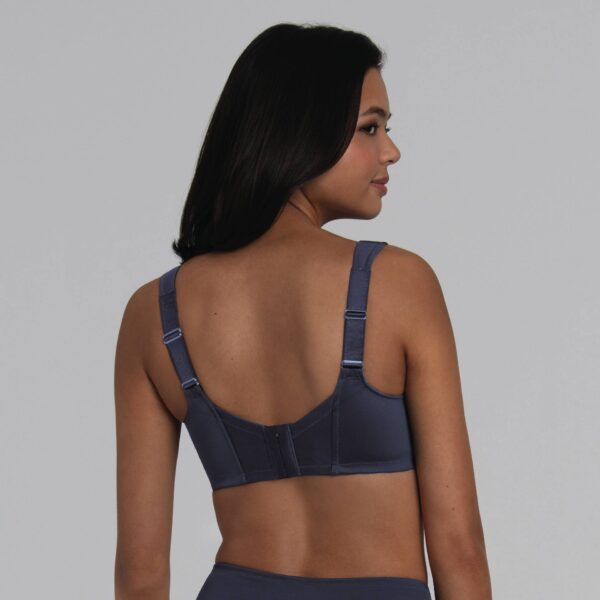 Anita Havanna support bra