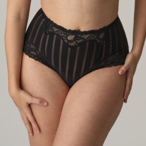 Twist Maldives hotpants